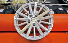 Диск литой Khomen KHW1611 (ZV Mazda 3/ix35) R16*6.5 5*114.3 ET45 D67.1 F-SILVER-FP