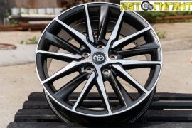 Диск литой Toyota R18*8.0 5*114,3 ET +50 ЦО 60,1мм (P070)
